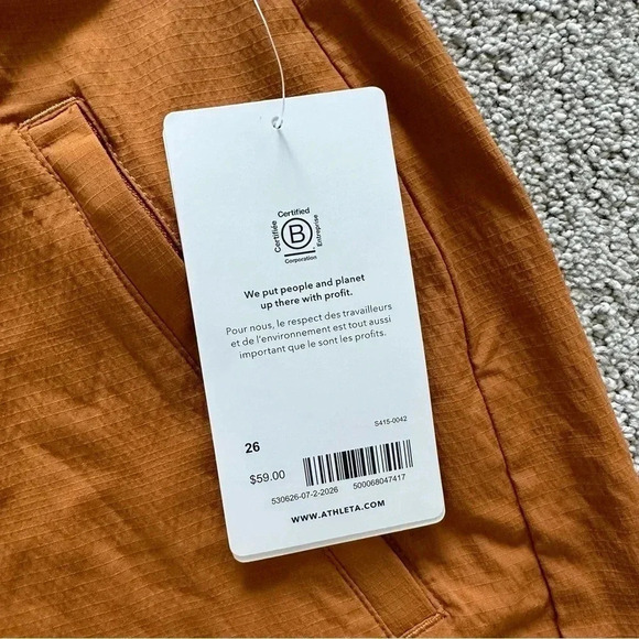 Athleta‎ Trekkie North Shorts Size 26 - Picture 2 of 4